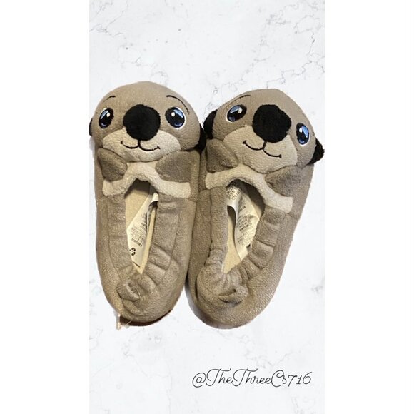 Kids Slippers Size 7/8 Finding Dory The Otters - Picture 1 of 5